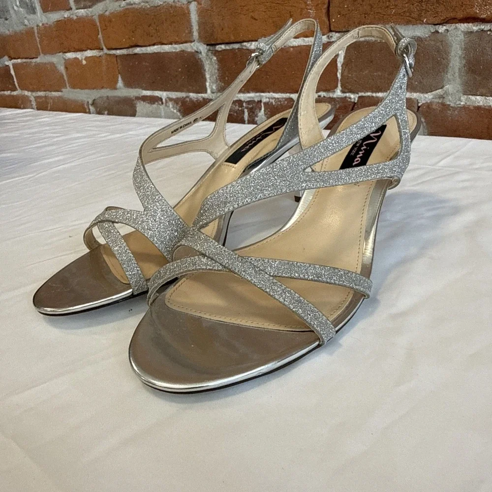 Y2K Silver Nina Heels Size 8.5 Glitter Slingback Sandals, Strappy Glam Look New